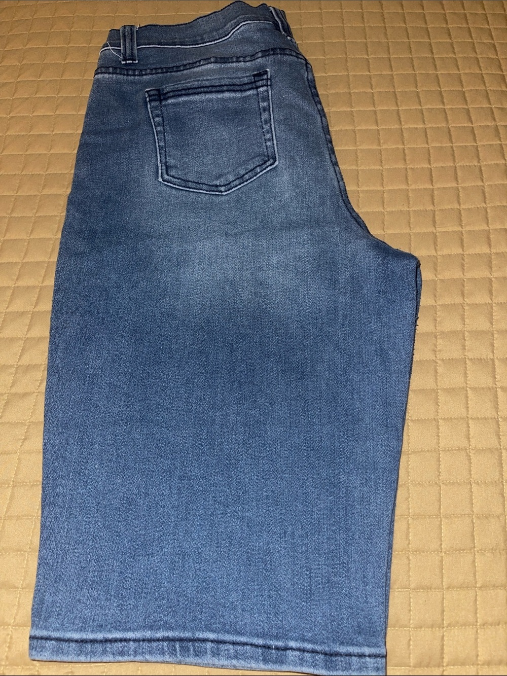 DG2 by Diane Gilman Dark Midwash Blue Denim Bermuda Shorts Size 12 - Picture 4 of 5